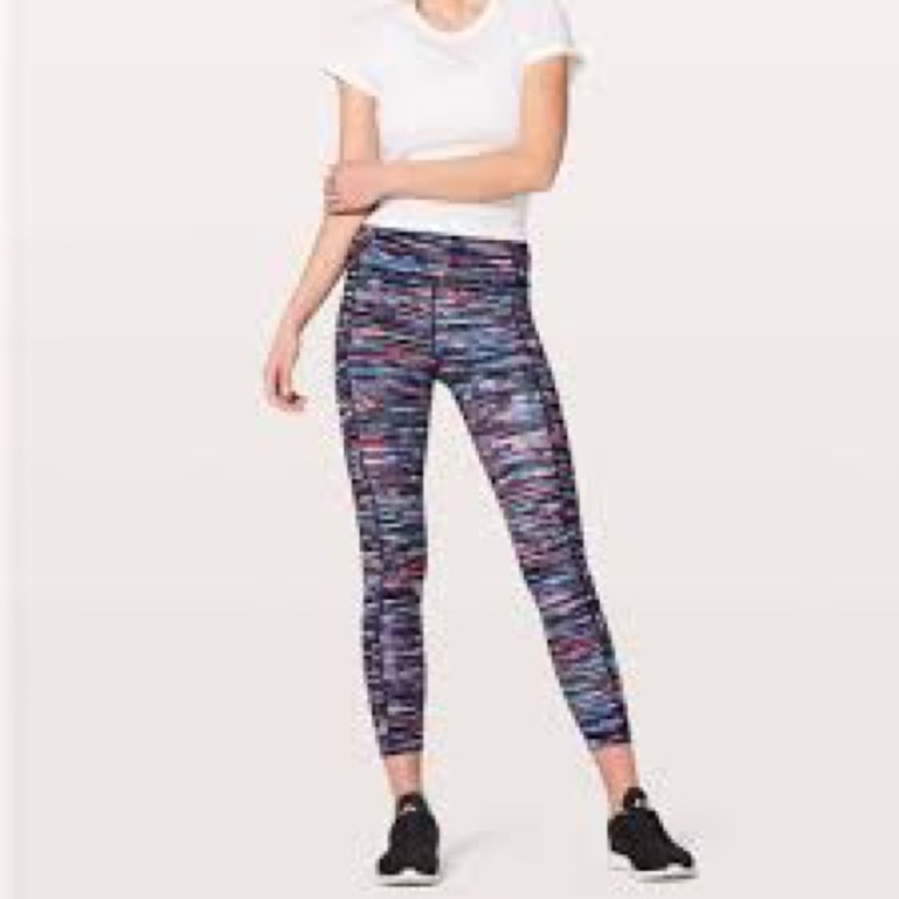 LULULEMON fast and free Hinshu multi stripe crop